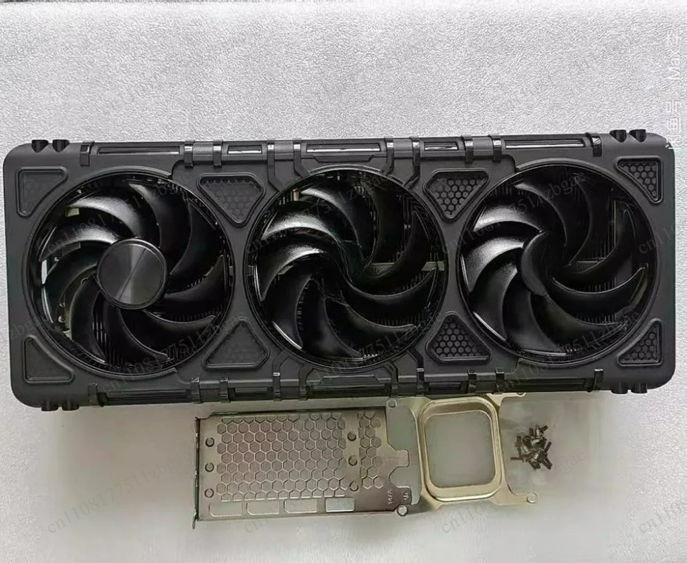 Compatible with RTX5090 Phanto - Heatsink review and price